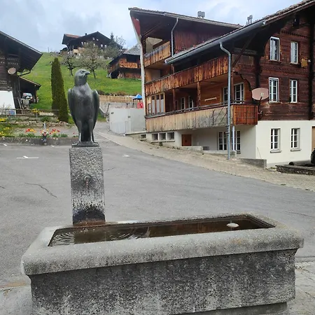 Mountain Village Rum i privatbostad Habkern