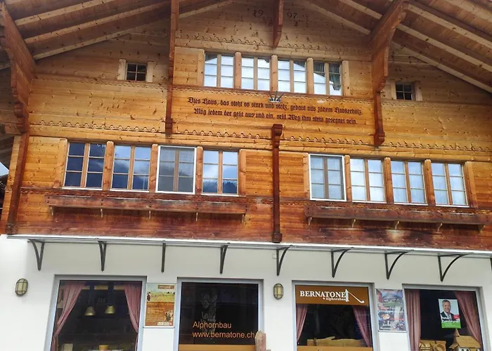 Mountain Village בית אירוח *